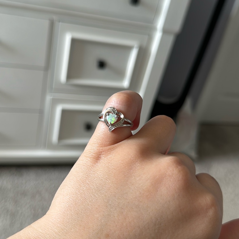 Heart Opal ring - Picture 2 of 2